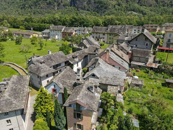 Overklig Utsikt Över Byn Cevio Maggiadalen Den Italienska Delen Schweiz — Stockfoto