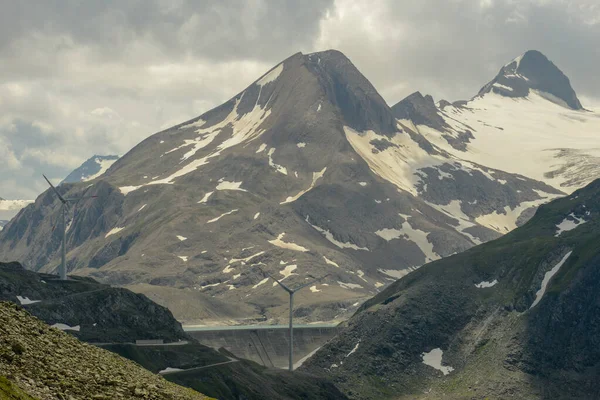 Dam Windmolenpark Nufenen Pas Zwitserse Alpen — Stockfoto