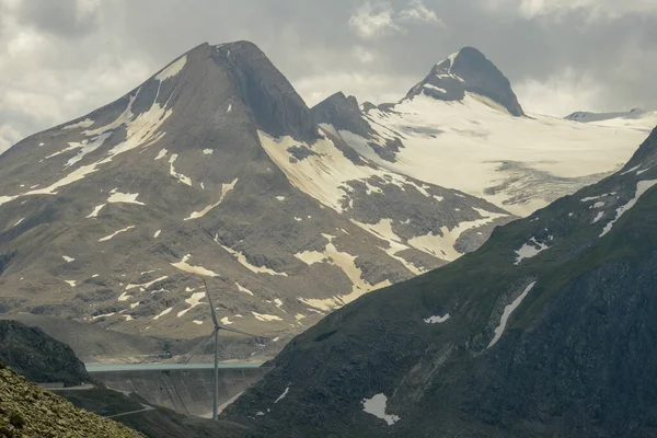 Dam Windmolenpark Nufenen Pas Zwitserse Alpen — Stockfoto