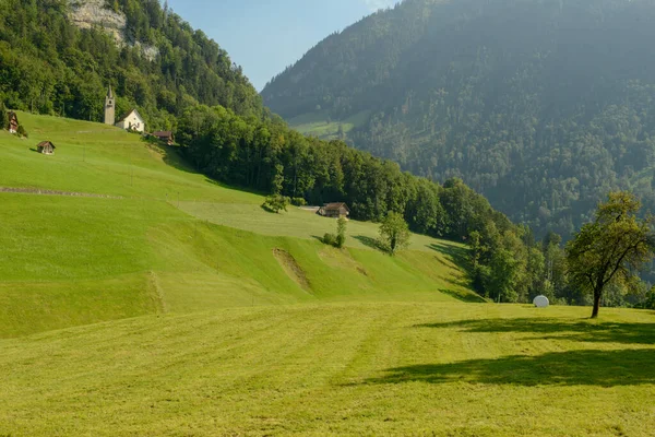 Gereja Saint Niklausen Alpen Swiss — Stok Foto