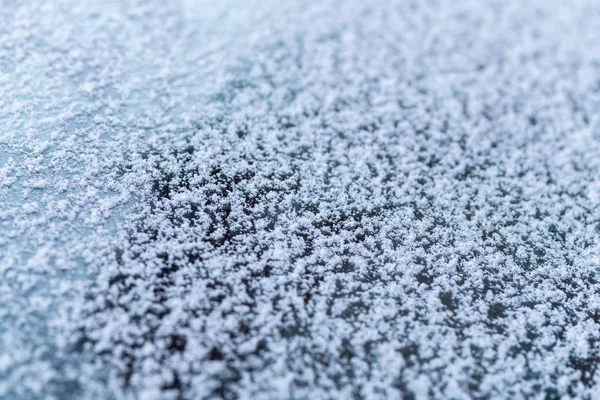 Schneebedecktes Autofenster Makro Nahaufnahme Frostschutzmittel Wurde Nicht Verwendet Fahrzeuge Schnee — Stockfoto