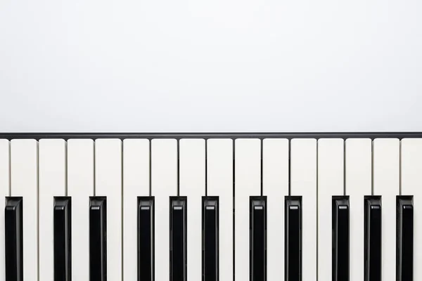 Piano Keys z kopią, izolowane do projektowania, widok z góry, płaski — Zdjęcie stockowe