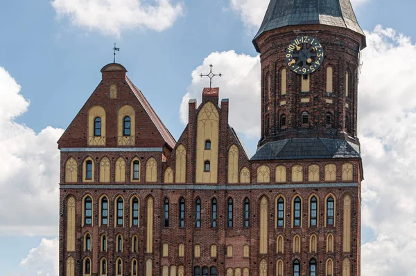Konigsberg Cathedral. Brick Gothic-style monument in Kaliningrad, Russia. Immanuel Kant island. — Stock Photo, Image