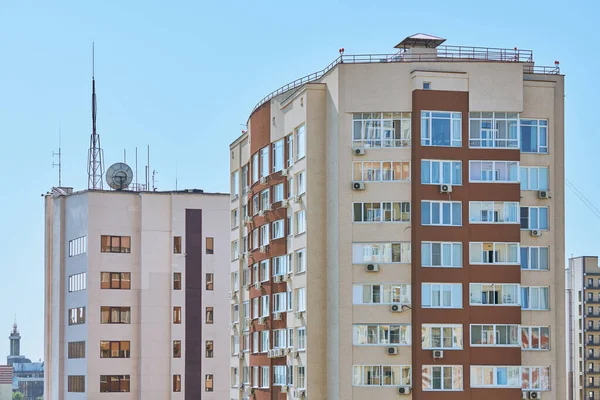 Edifício Vários Andares Com Novos Apartamentos Modernos Fachada Vários Andares — Fotografia de Stock