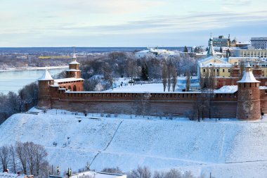 Nizhny Novgorod, Rusya - 01.01.2020 - Nizhny Novgorod kremlin, kış şehri. Şehir merkezindeki Gorky şehri sabahın erken saatlerinde.
