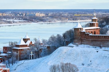 Nizhny Novgorod, Rusya - 01.01.2020 - Nizhny Novgorod kremlin, kış şehri. Şehir merkezindeki Gorky şehri sabahın erken saatlerinde.