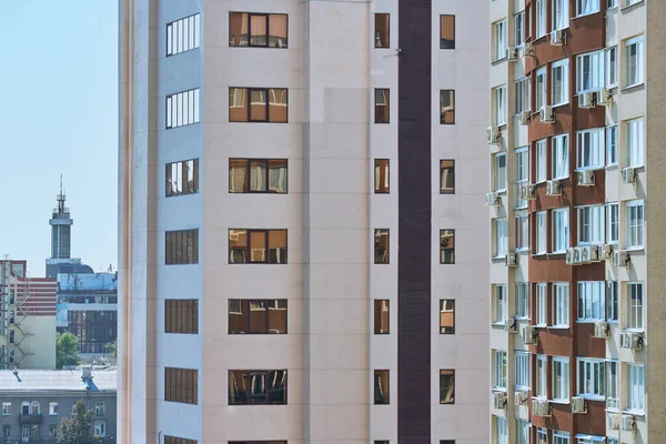 Edifício Vários Andares Com Novos Apartamentos Modernos Fachada Vários Andares — Fotografia de Stock