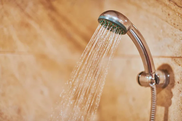 Cabeza Ducha Baño Cabezal Ducha Con Gotas Agua Caliente Borrosa —  Fotos de Stock