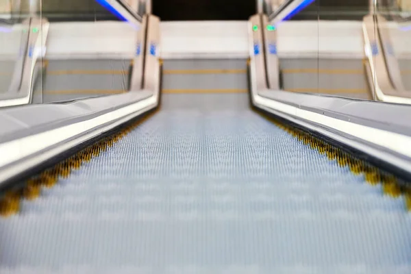 Escalator Business Center Close Escalators Stairs Office Building Shopping Mall — Stock Photo, Image