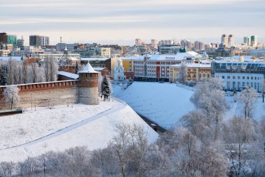 Nizhny Novgorod, Rusya - 01.01.2020 - Nizhny Novgorod kremlin, kış şehri. Şehir merkezindeki Gorky şehri sabahın erken saatlerinde.