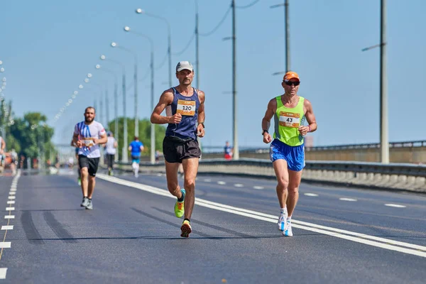 Voronezh Rússia 2019 Maratona Corredores Estrada Cidade Competição Execução Espaço — Fotografia de Stock