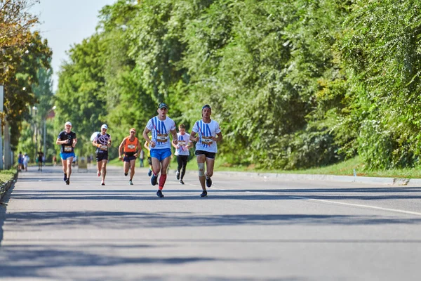 Voronezh Rússia 2019 Maratona Corredores Estrada Cidade Competição Execução Espaço — Fotografia de Stock