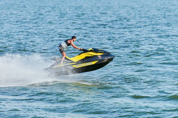 Voronezh Russia 2019 Man Water Scooter Splashes Drops Summer Vacation — Stock Photo, Image