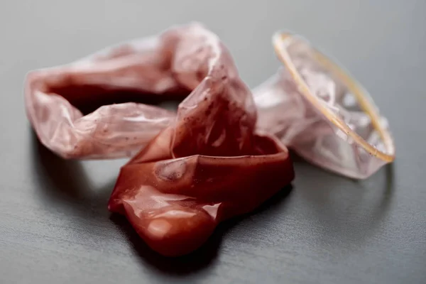 Gebruikt Condoom Met Bloed Sperma Hematospermie Pijn Seks — Stockfoto
