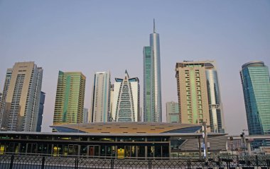 Birleşik Arap Emirlikleri, Dubai - 16 Temmuz 2018: dubai damac metro istasyonu