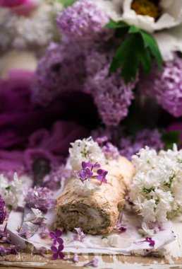 Lila merengue rullade... Stil