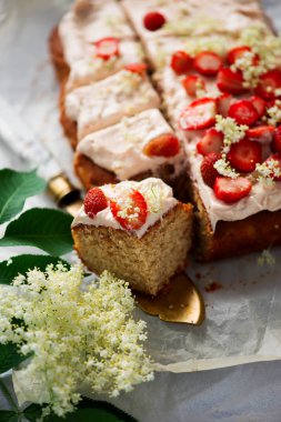 Çilek, limon ve Elderflower Cake.vintage style.selective odak