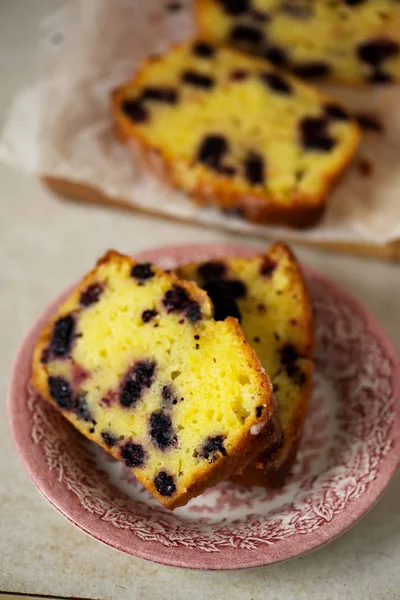 Mulberry Lemon Yogurt Cake Vintage Style Selective Focus — Stock Photo, Image