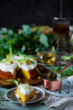 Güzel kokulu ıhlamur çiçeği güneş Cake.vintage style.selective odak