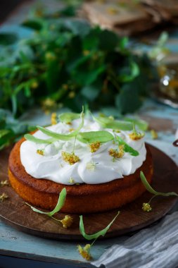 Güzel kokulu ıhlamur çiçeği güneş Cake.vintage style.selective odak