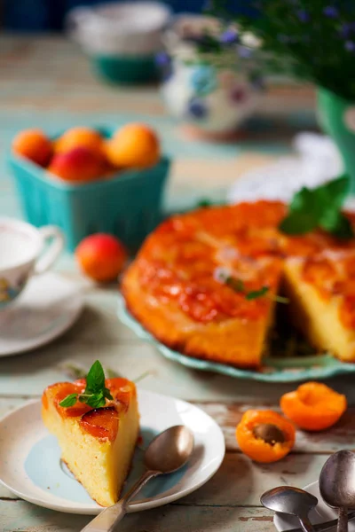 Apricot Upside Dawn Cake Style Rustic Selective Focus — Stock Photo, Image