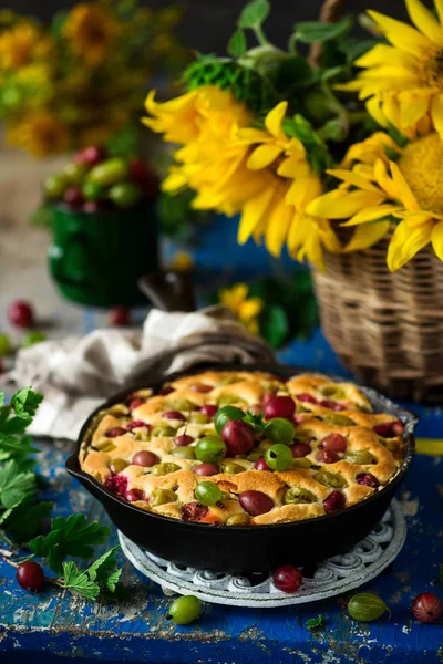 Gooseberry Skillet Cake Rustic Style Selettivo Fuoco — Foto Stock