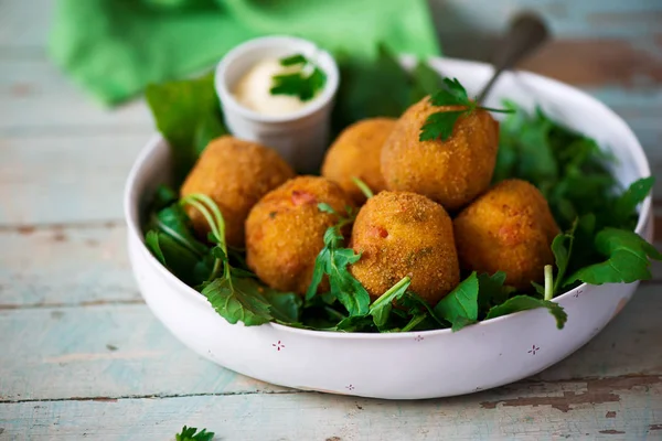 Croquetas Patata Con Mortadela Estilo Rústico Enfoque Selectivo —  Fotos de Stock