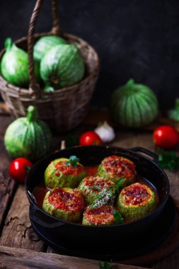 Lübnan zuccini dolması... Stil rustic.selective odak