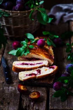 Hala Erik ve süzme peynir ile... . Karanlık rustik photo.selective odak