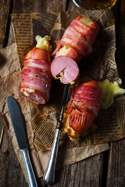 Saucisses Cuites Four Avec Fromage Bacon Focus Sélectif — Photo