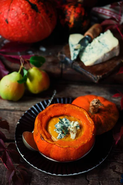 Sopa Abóbora Pêra Com Queijo Azul Estilo Rustic Selective Foco — Fotografia de Stock