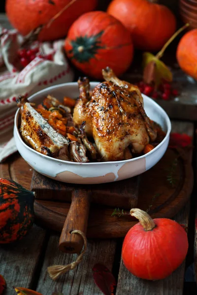 Poules Corniches Farcies Avec Citrouille Style Rustic Selective Focus — Photo