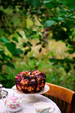 Çikolata Kiraz Apart Bread.selective çek odak .outdoor fotoğraf