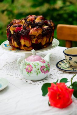 Çikolata Kiraz Apart Bread.selective çek odak .outdoor fotoğraf