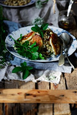 Karnabahar ve Halloumi Salatası.