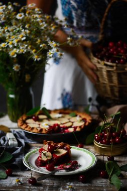 Vişneli Bademli Kek.tarzı rustik. doğal ışık