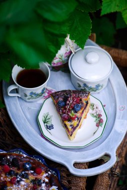 Berry Mix yaz kek.. tarzı rustik