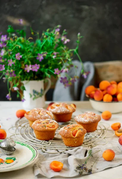 Apricot lavendel cakes.style rustikal. — Stockfoto