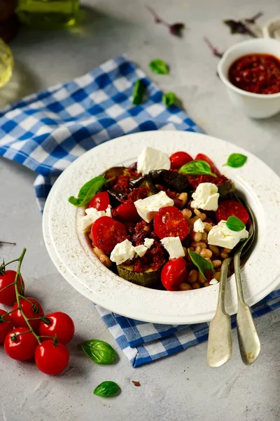 Fasola Śródziemnomorska Salad Style Hugge Selektywne Skupienie — Zdjęcie stockowe