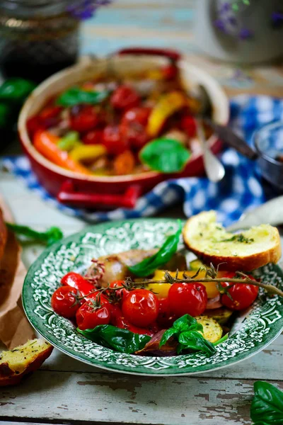 Ratatouille Saucisse Dans Style Vintage Plate Style Rustic Selective Focus — Photo