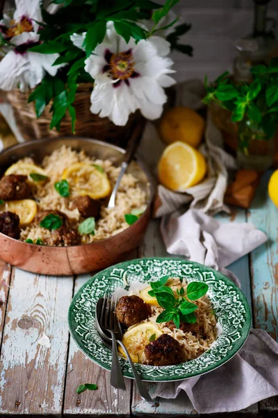 Carnes Cordero Griego Arroz Style Rustic Selective Focus — Foto de Stock