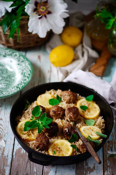 Boulettes Viande Agneau Grecques Riz Style Rustic Selective Focus — Photo