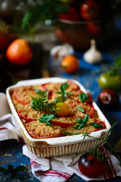 Maccheroni Formaggio Con Pomodoro Basilico Stile Vintage Selective Fuoco — Foto Stock