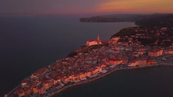 Letecký Pohled Staré Rybářské Město Piran Slovinsku Pobřeží Jaderského Moře — Stock video