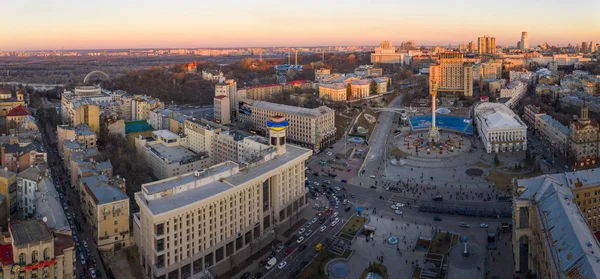 Θέα Στο Ηλιοβασίλεμα Στο Maidan Nezalezhnosti Κίεβο Ουκρανία — Φωτογραφία Αρχείου