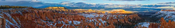 Anfiteatro Bryce Sunrise Parque Nacional Bryce Canyon Utah —  Fotos de Stock