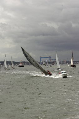 Kiel, Almanya - 23 Haziran 2018: Kiel haftasında 2018 uzun gemi geçit izlenimleri 