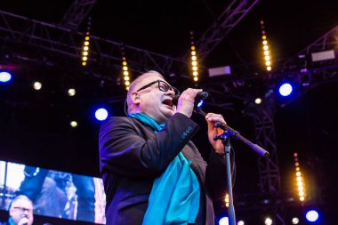 Kiel, Almanya - 22 Haziran 2018: Rock klasik açık hava 2018 Caroline ortak ve Heinz Rudolf Kunze ile Kieler Woche 2018 sırasında karşılamaktadır. 