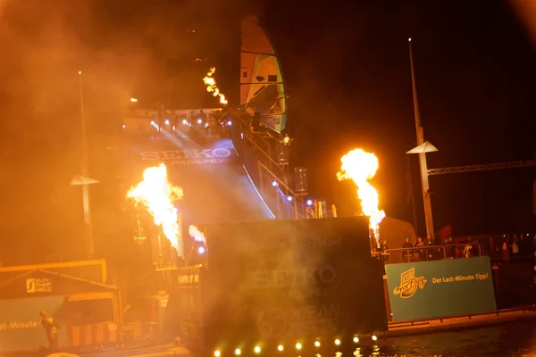 Kiel Alemania Junio 2018 Ocean Jump Night Show Con Fuego —  Fotos de Stock