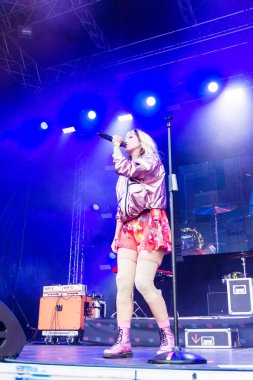 Kiel, Almanya - 25 Haziran 2019: Berlin 'den elektropop müzik grubu 